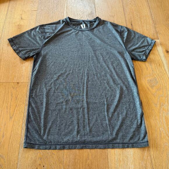 Vuori Grey Athletic Tee Men’s XL - Picture 1 of 5
